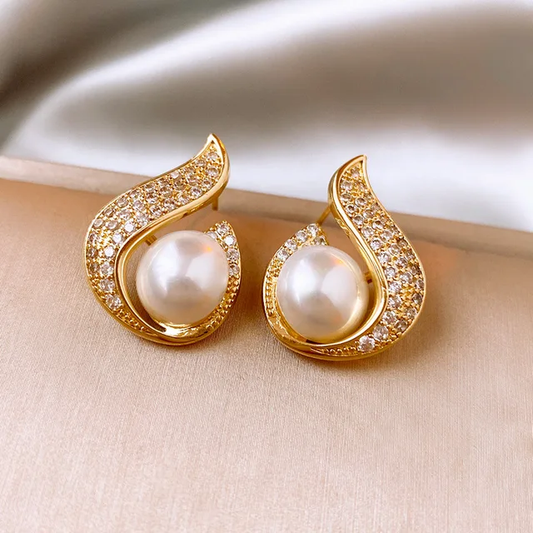 Gold-Plated Zircon Pearl Earring