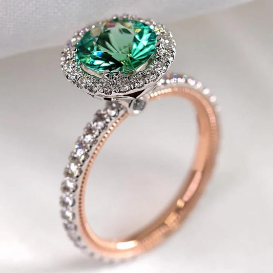 Elegant Vintage Green Ring