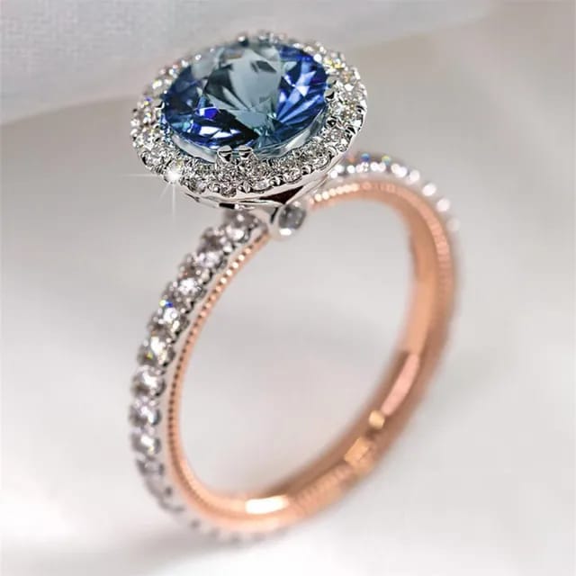 Elegant Vintage Blue Ring