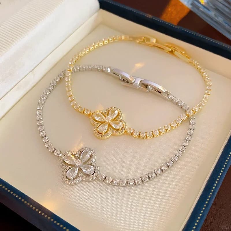 Lucky Leaf Hollow Flower Charm Bracelet