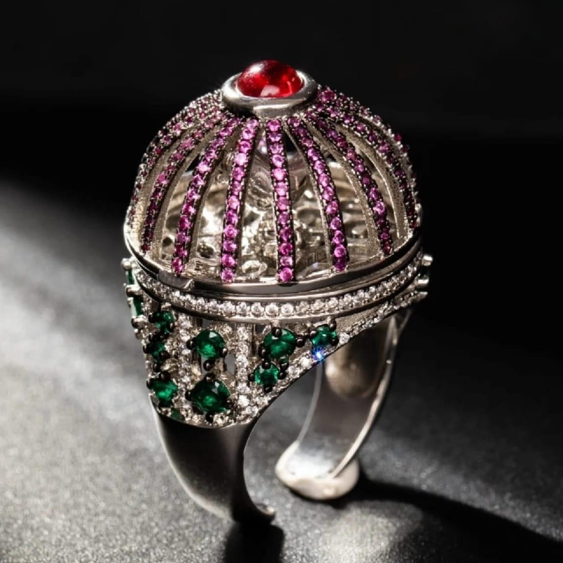 Dubai Special Luxury Moveable Bird Cage Zircon Ring